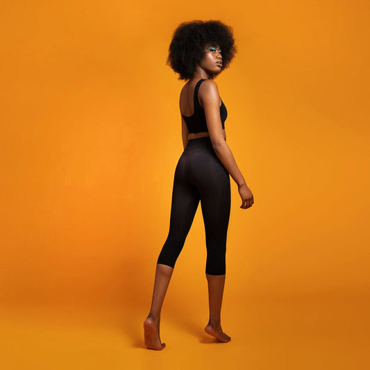 Evenlina capri compression leggings in black