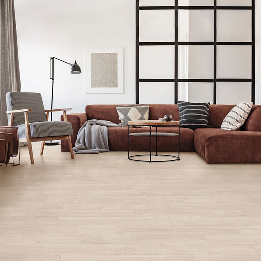 Golden Select Easton Oak AC5 laminate flooring with foam underlay 14mm