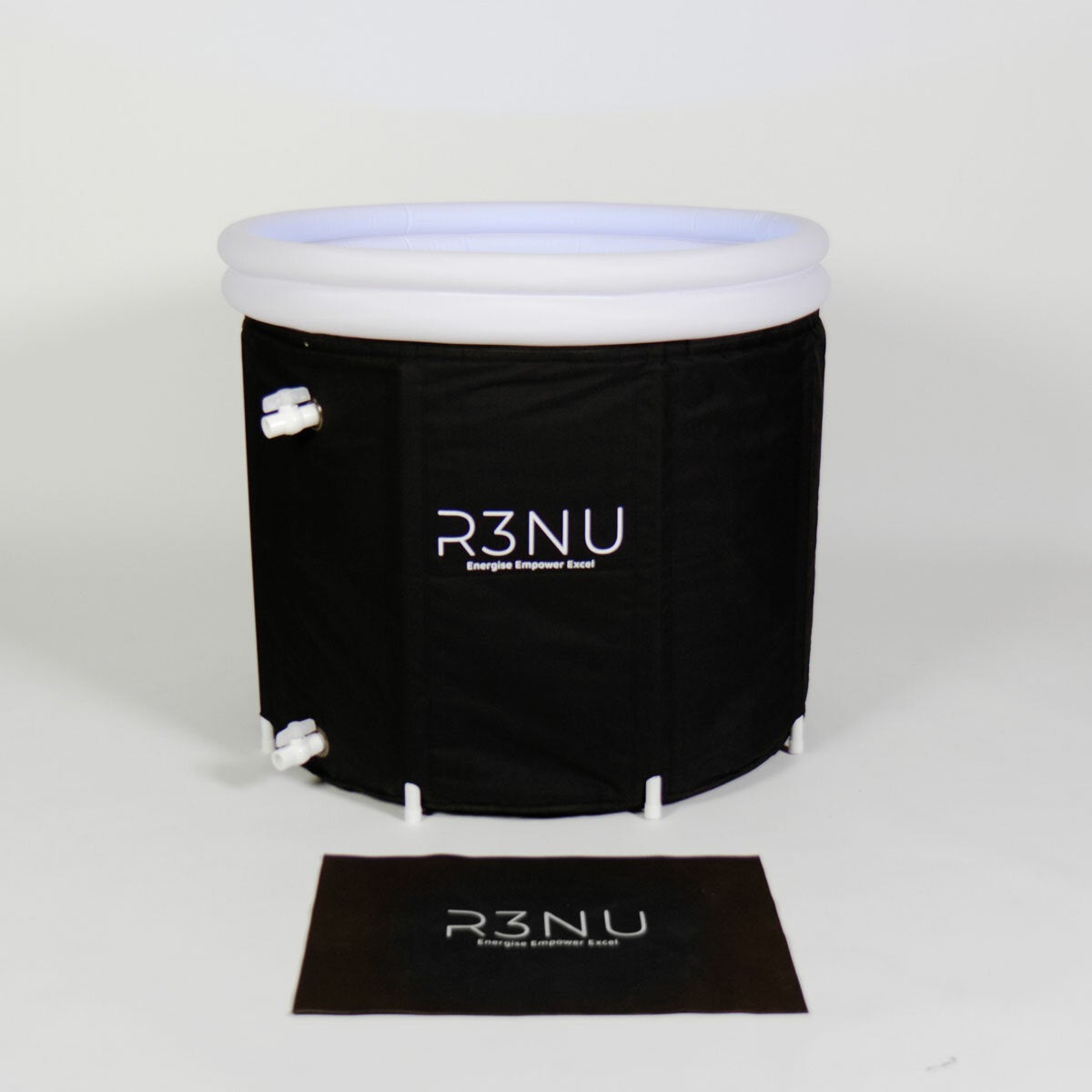 R3NU sauna steam pod and ice plunge recovery pod set