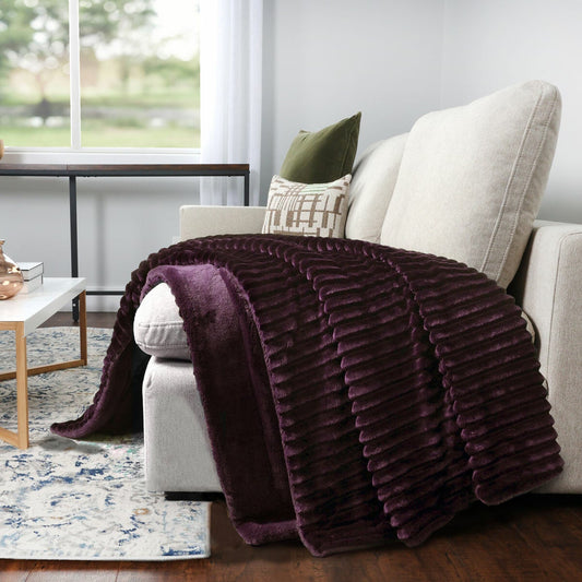 Life Comfort textured faux fur throw 152 x 177 cm