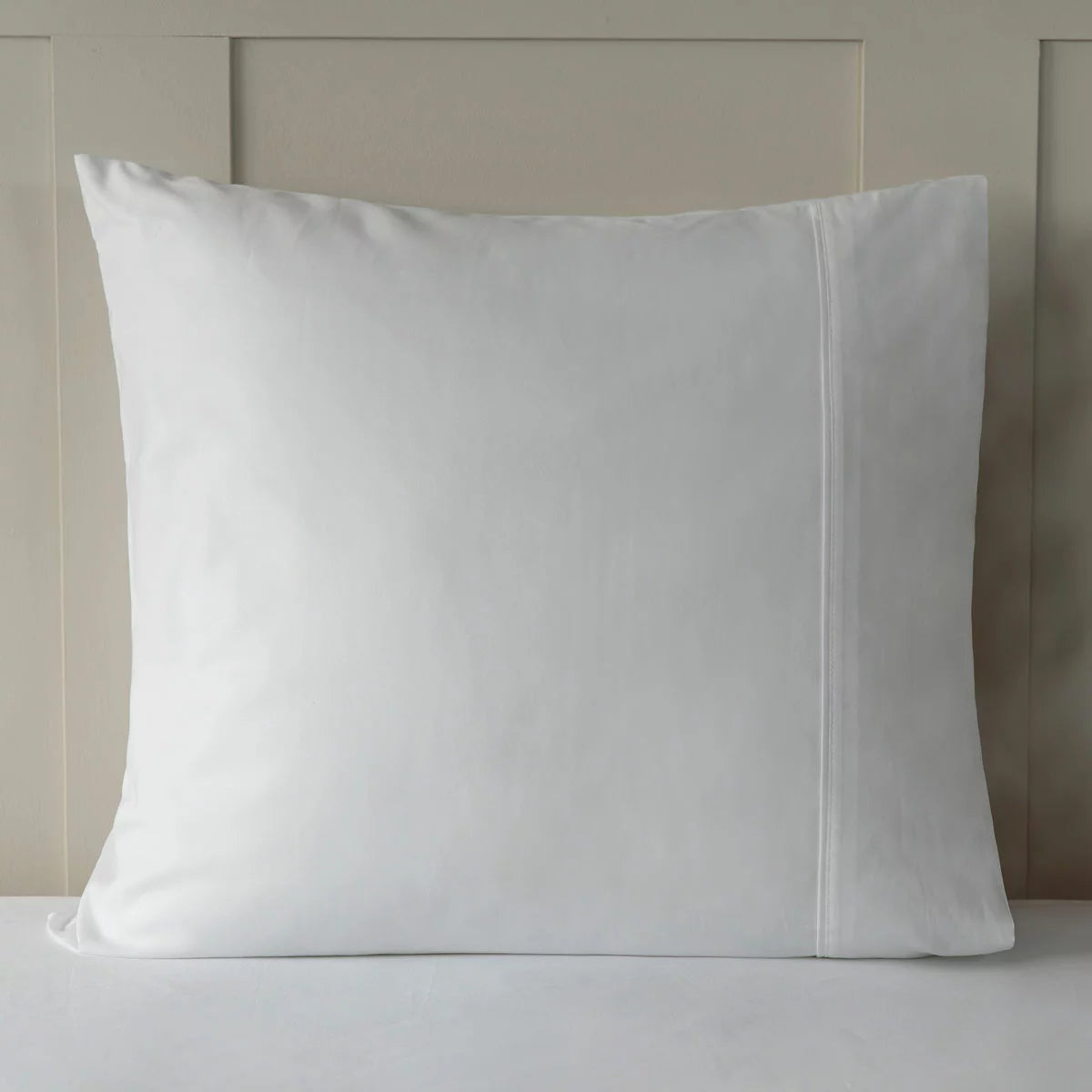 Belledorm Egyptian Cotton 600 Thread Count Continental Square Pillowcase, White – Silk-Soft Sateen Finish
