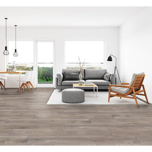 Golden Select Hartford Oak Splash Shield AC5 laminate flooring, 14mm with underlay