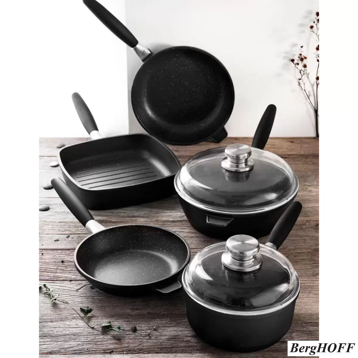 BergHOFF Champion Eurocast 7-piece non-stick cookware set with pots and pans for everyday family cooking.