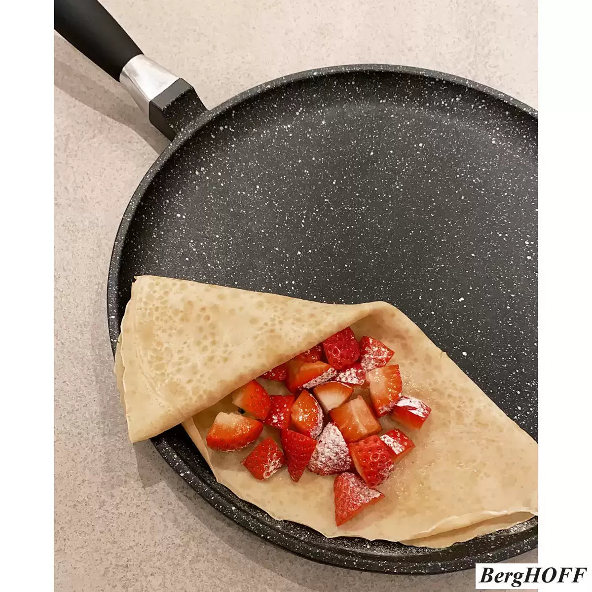 BergHOFF Eurocast 32cm non-stick pancake pan with durable cast aluminium construction for pancakes, crepes, and flatbreads.
