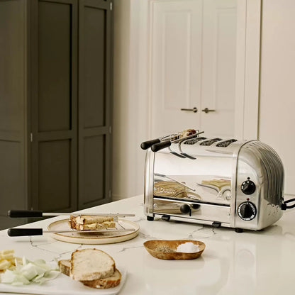 Dualit Classic 4 Slot Toaster 40590 in polished stainless steel with sandwich cage for family breakfast toasting and toasted sandwiches