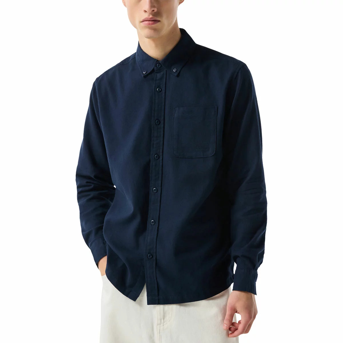 Hunter mens long sleeve casual shirt with breathable fabric and classic fit for outdoor and everyday wear/3