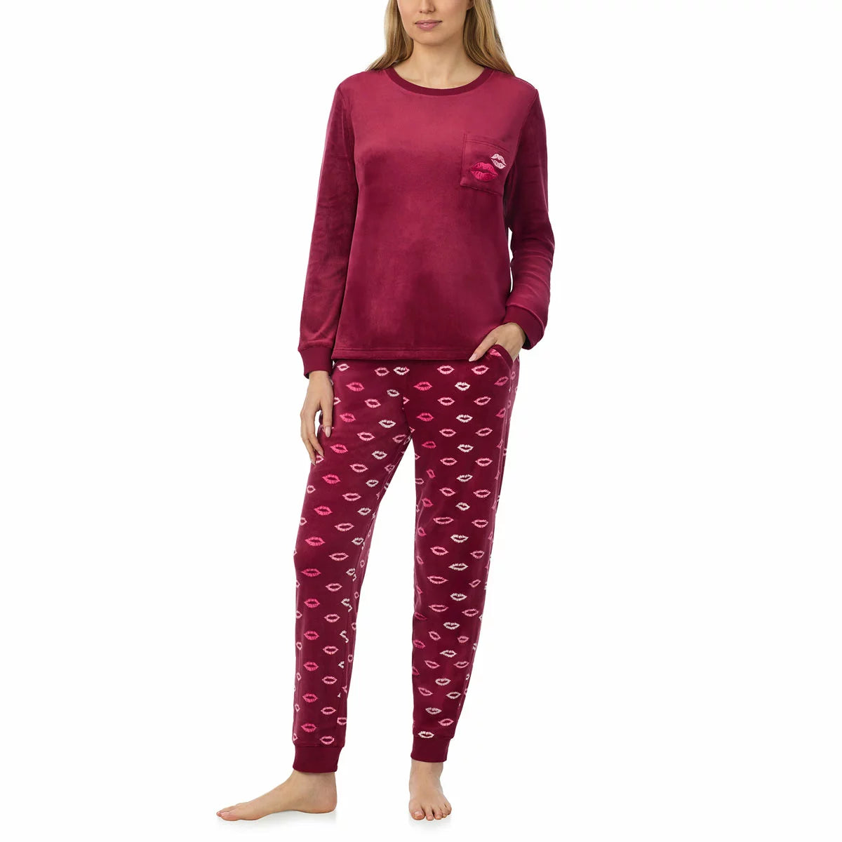 Jane & Bleecker Women's Silky Plush Pyjama Set in ultra-soft plush fabric with matching long-sleeve top and comfortable lounge pants.