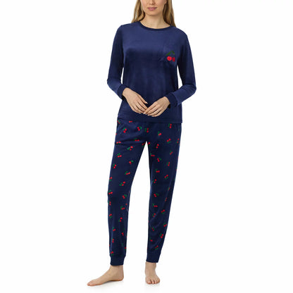 Jane & Bleecker Women's Silky Plush Pyjama Set in ultra-soft plush fabric with matching long-sleeve top and comfortable lounge pants.
