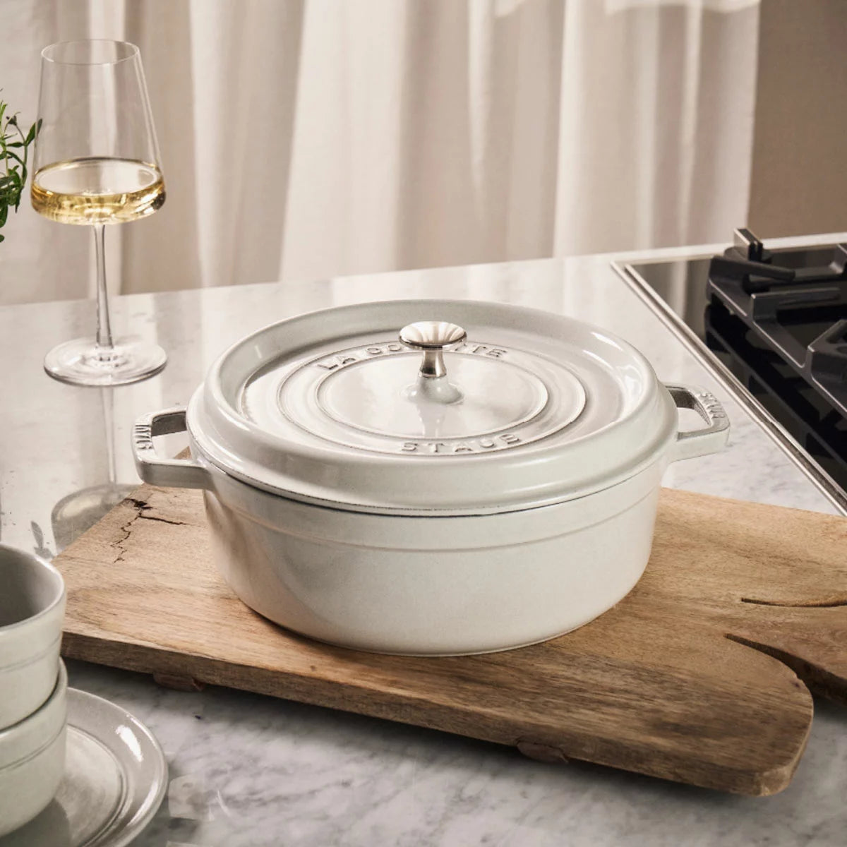 STAUB Shallow Cocotte 26cm 3.7L White Truffle enamelled cast iron casserole dish with self-basting lid