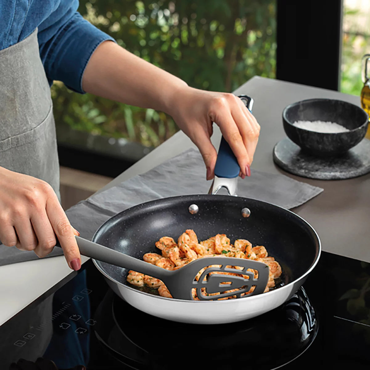 Tramontina 3-piece ceramic fry pan set with non-stick coating for healthy everyday cooking and easy cleanup.