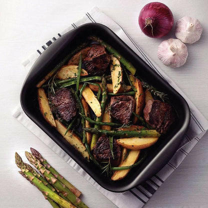 Tramontina 3 piece roasting pan set with durable oven-safe construction for roasting meats, vegetables, and family meals.