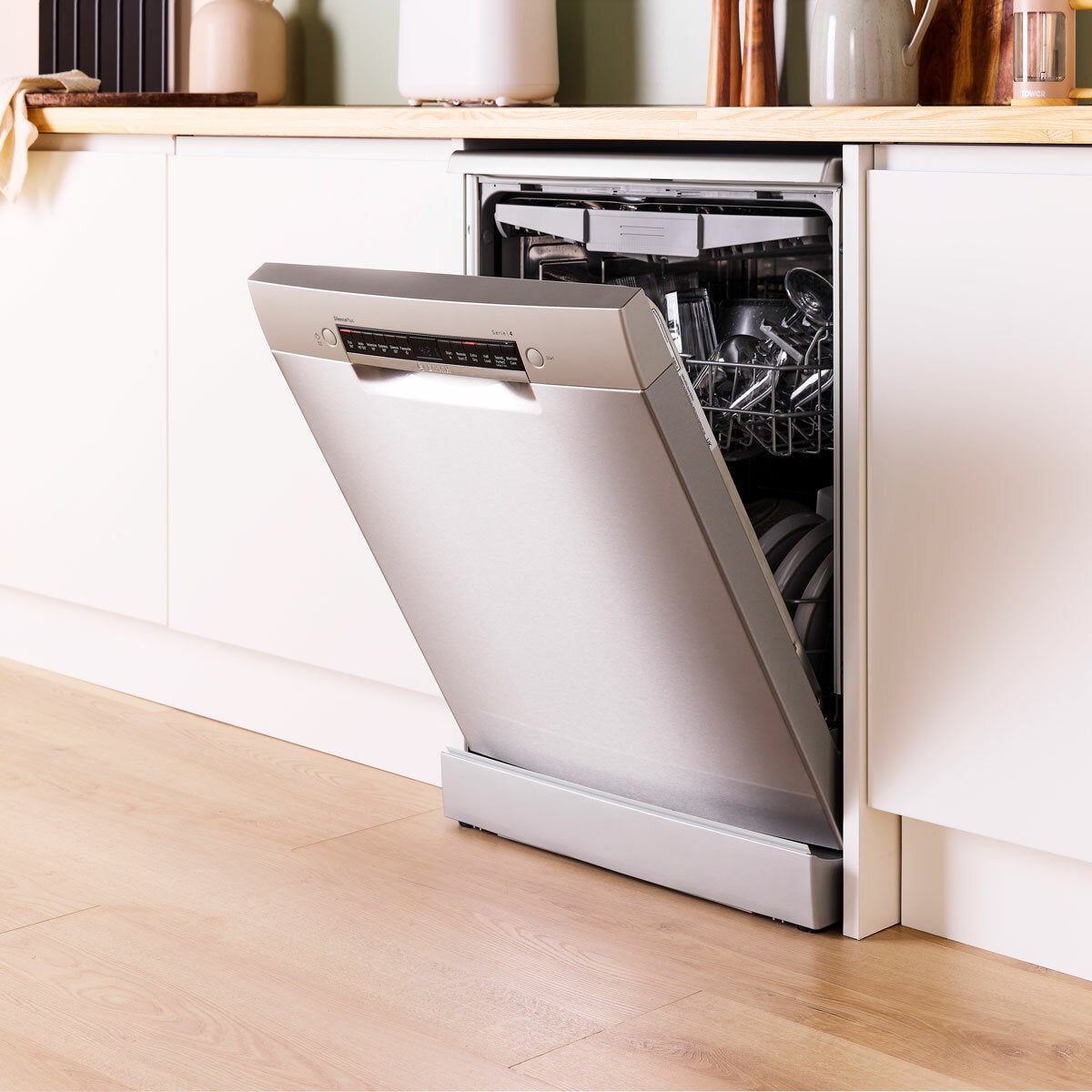 Bosch Series 4 SMS4EMI06G dishwasher inox, view 3