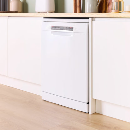 Bosch Series 4 SMS4EMW06G dishwasher white, view 2