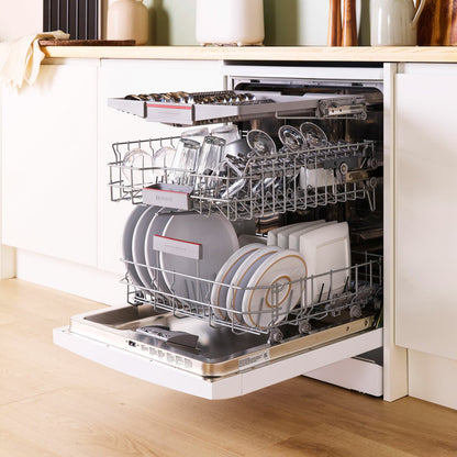 Bosch Series 4 SMS4EMW06G dishwasher white, view 4