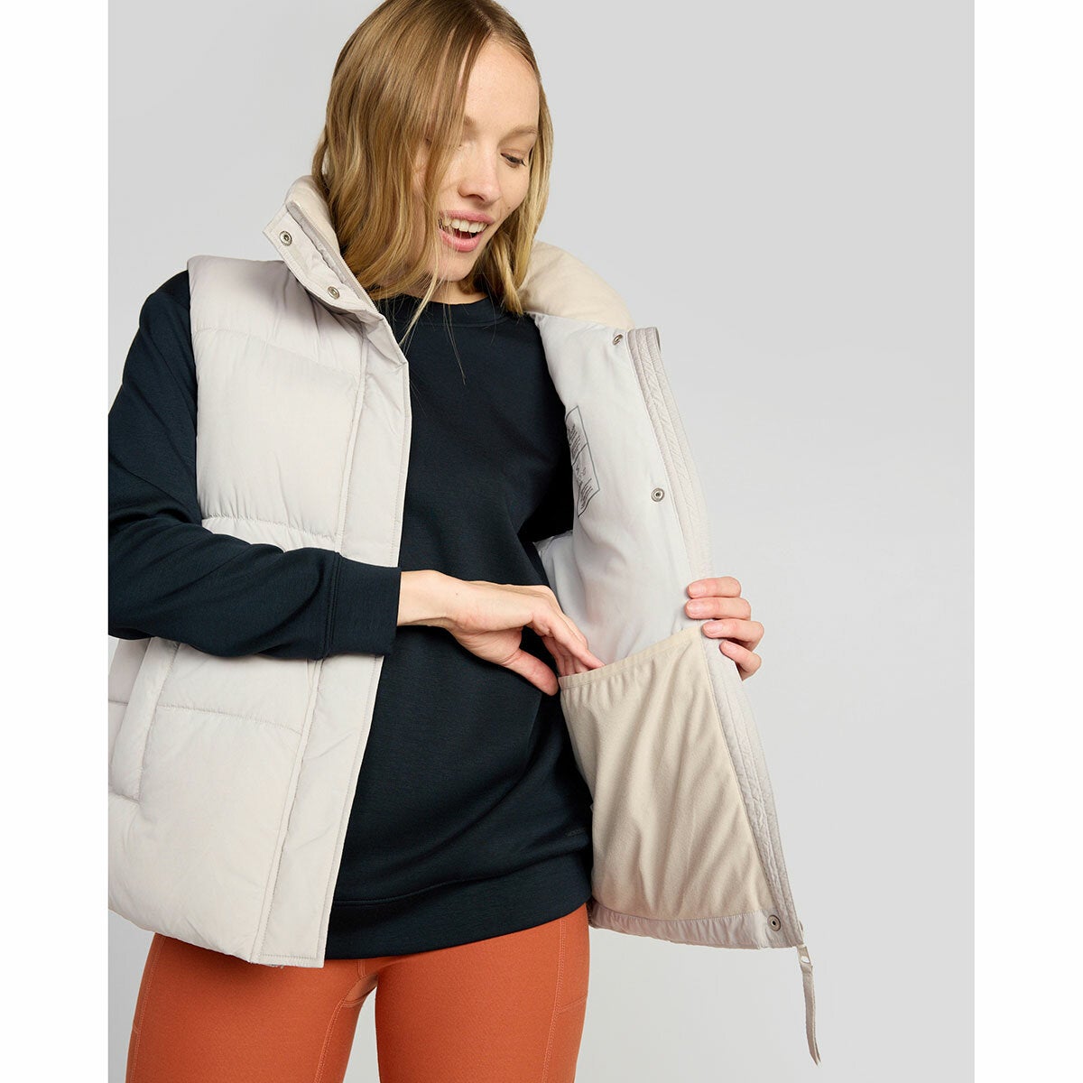 Mondetta women's puffer vest cream, view 5