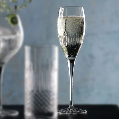 Luigi Bormioli Diamante Crystal Flute Glasses, 220ml, 8 Pack | Elegant Sparkling Wine Presentation | Champagne & Prosecco Lovers